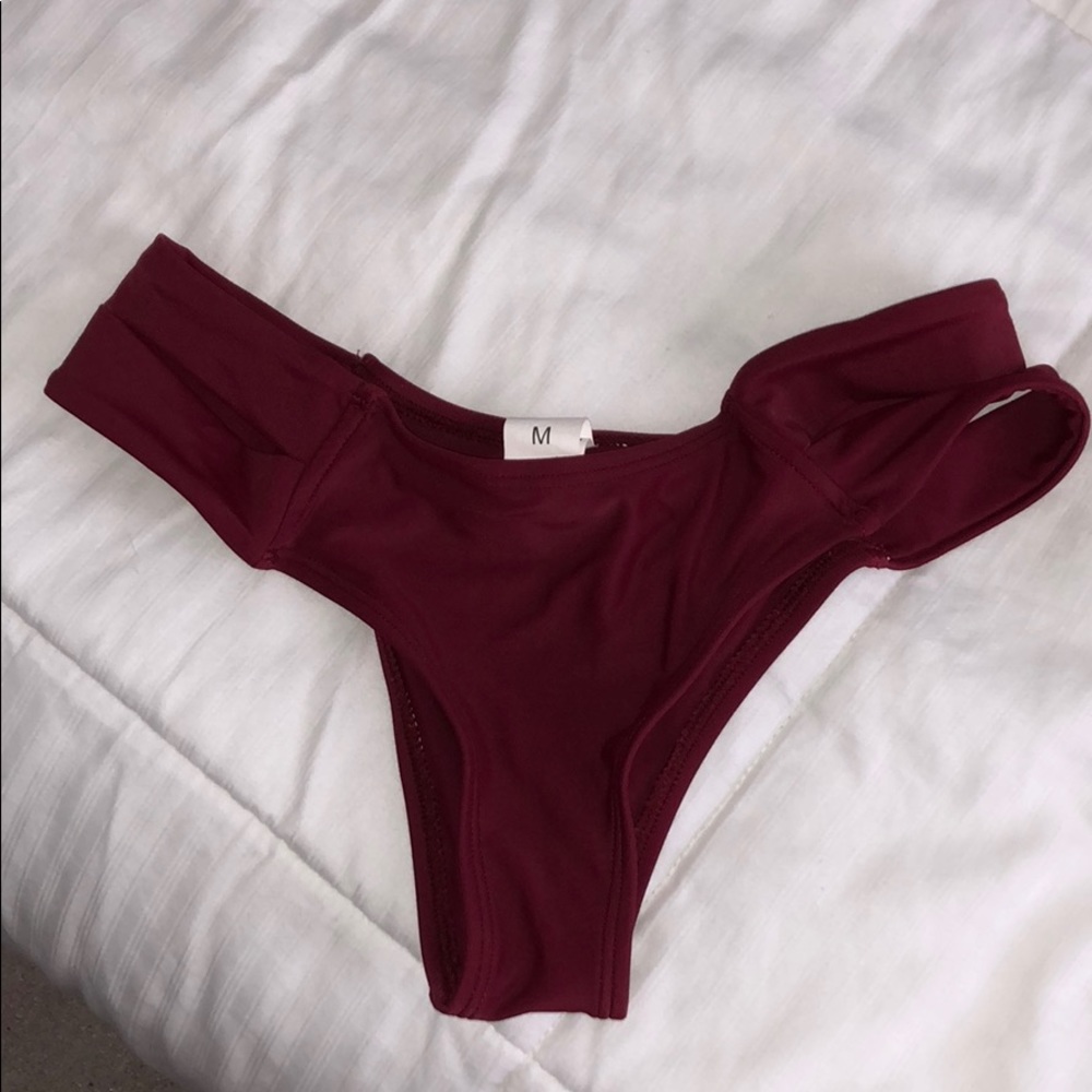 Cheeky bathing suit bottoms